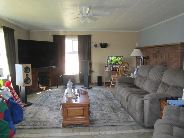 5311 Uhrmann Road, Klamath Falls, OR 97601