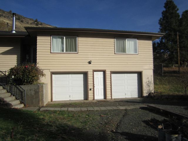 5311 Uhrmann Road, Klamath Falls, OR 97601