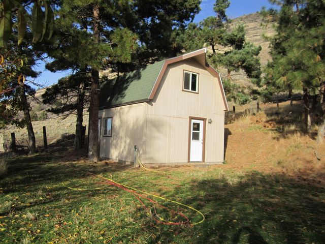 5311 Uhrmann Road, Klamath Falls, OR 97601