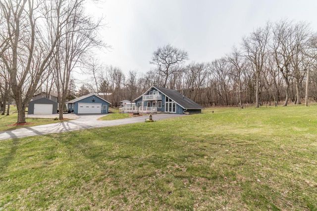 E12516 County Road T., Baraboo, WI 53913