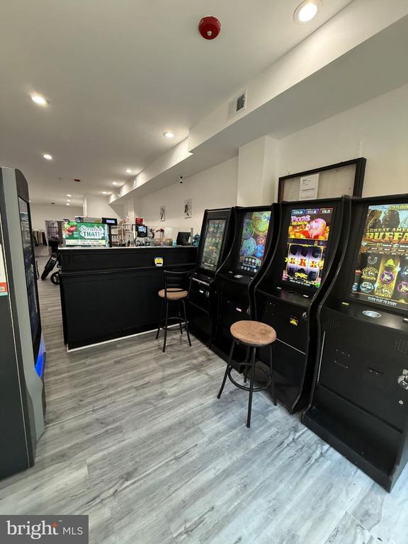 3054 KENSINGTON AVE, Philadelphia, PA 19134