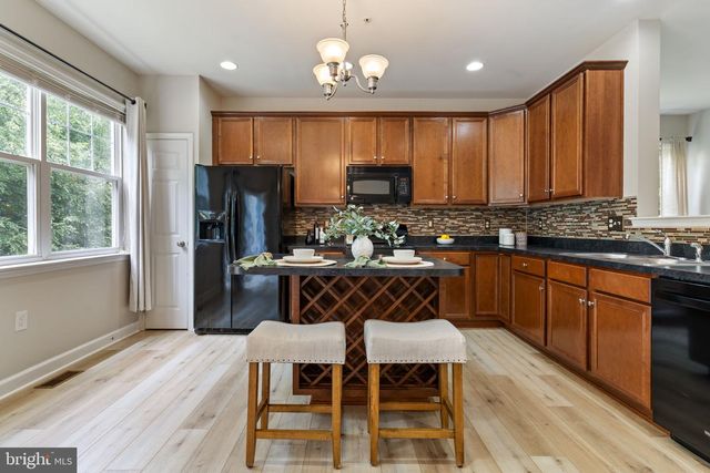 369 ENGLISH OAK LN, Prince Frederick, MD 20678