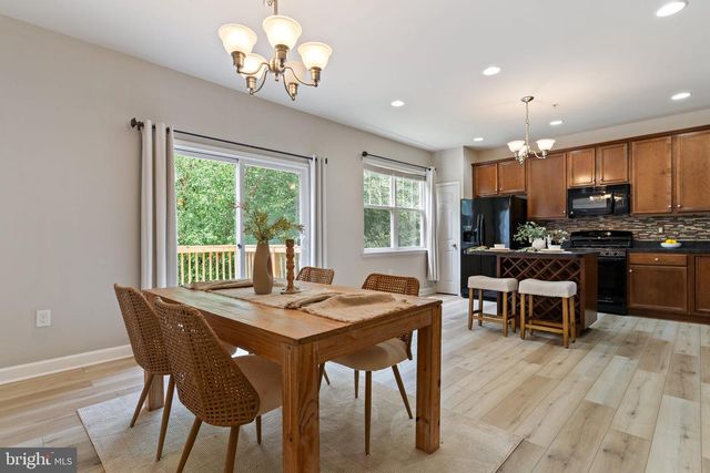 369 ENGLISH OAK LN, Prince Frederick, MD 20678