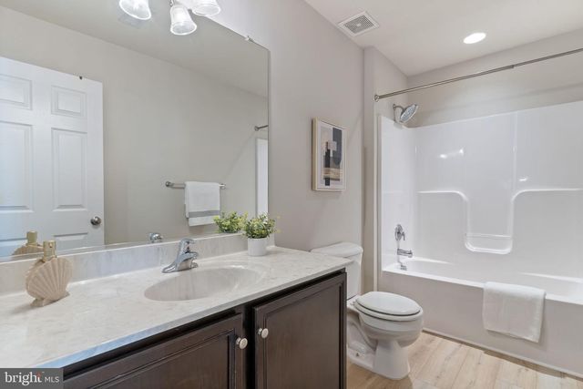 369 ENGLISH OAK LN, Prince Frederick, MD 20678
