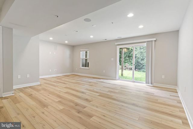 369 ENGLISH OAK LN, Prince Frederick, MD 20678