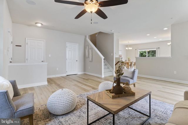 369 ENGLISH OAK LN, Prince Frederick, MD 20678