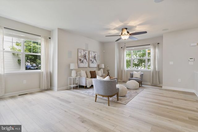 369 ENGLISH OAK LN, Prince Frederick, MD 20678