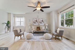 369 ENGLISH OAK LN, Prince Frederick, MD 20678
