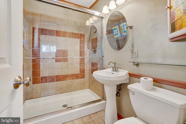 1241 WOGAN RD, York, PA 17404