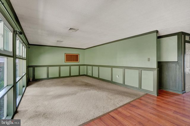 1241 WOGAN RD, York, PA 17404
