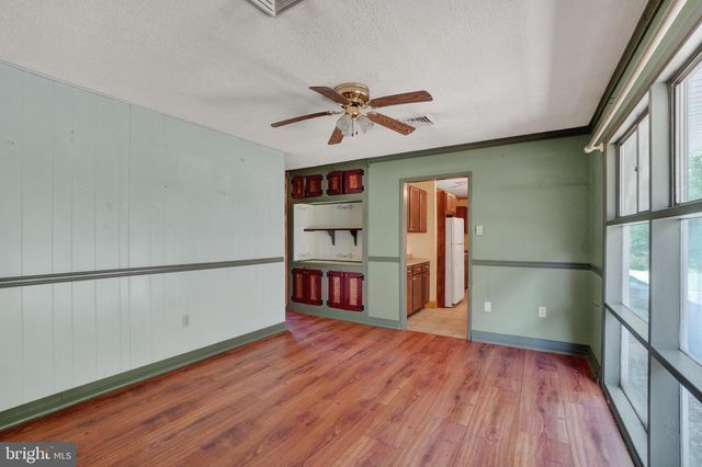 1241 WOGAN RD, York, PA 17404