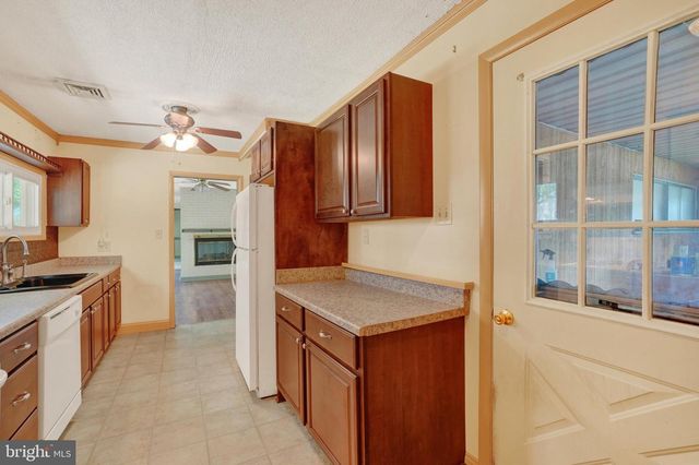 1241 WOGAN RD, York, PA 17404