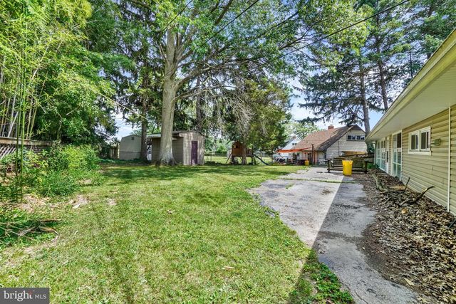 1241 WOGAN RD, York, PA 17404