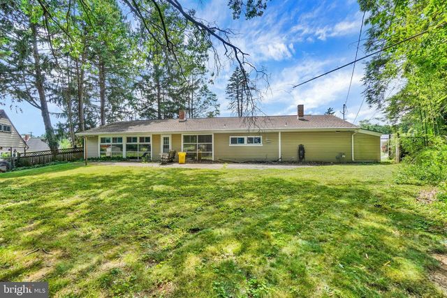 1241 WOGAN RD, York, PA 17404