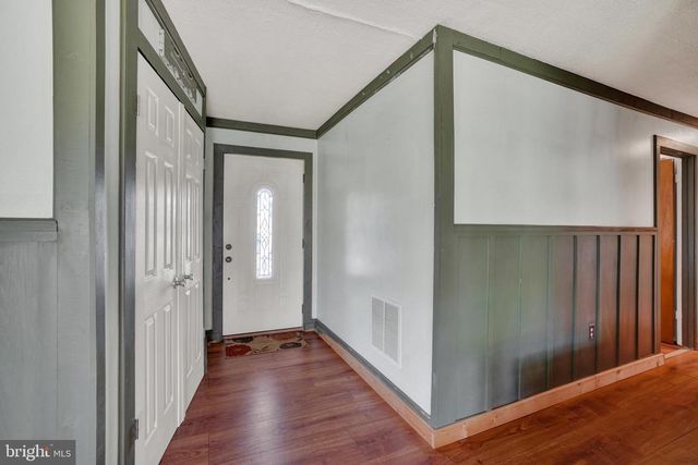1241 WOGAN RD, York, PA 17404