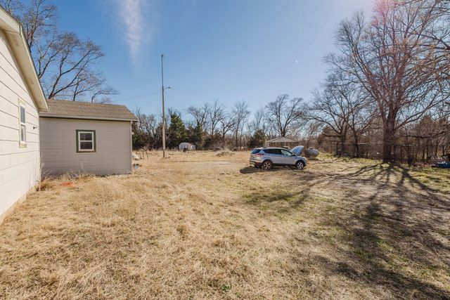 11925 E 71st S, Derby, KS 67037