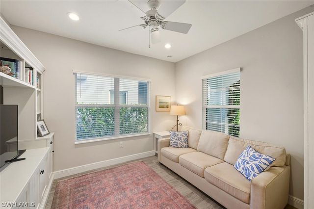 2175 Marquesa CIR, Naples, FL 34112