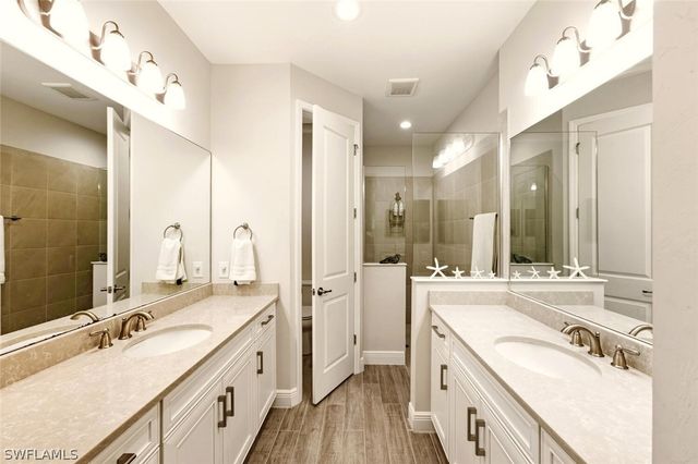 2175 Marquesa CIR, Naples, FL 34112