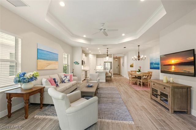 2175 Marquesa CIR, Naples, FL 34112