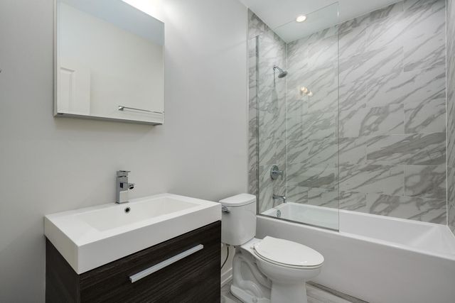 4119 N NARRAGANSETT Avenue 101, Chicago, IL 60634