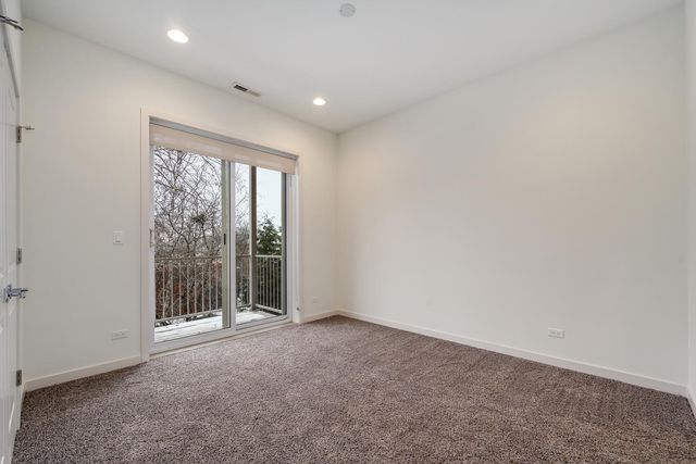 4119 N NARRAGANSETT Avenue 101, Chicago, IL 60634