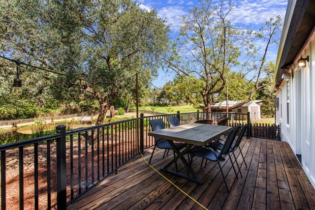 9256 Horseshoe Bar Rd, Loomis, CA 95650