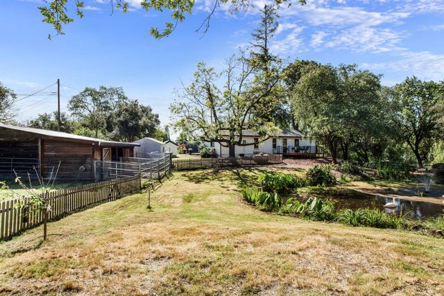 9256 Horseshoe Bar Rd, Loomis, CA 95650