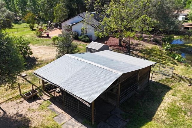 9256 Horseshoe Bar Rd, Loomis, CA 95650