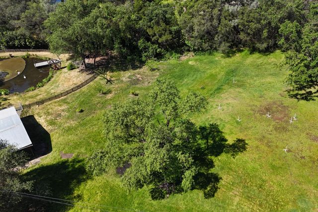 9256 Horseshoe Bar Rd, Loomis, CA 95650