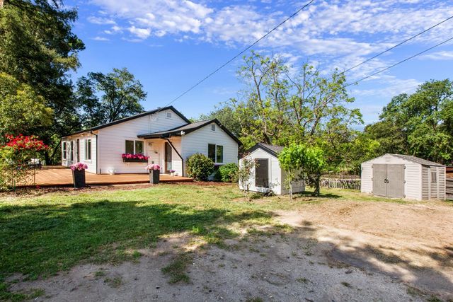 9256 Horseshoe Bar Rd, Loomis, CA 95650