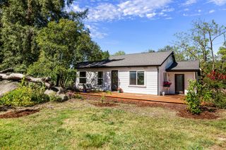 9256 Horseshoe Bar Rd, Loomis, CA 95650