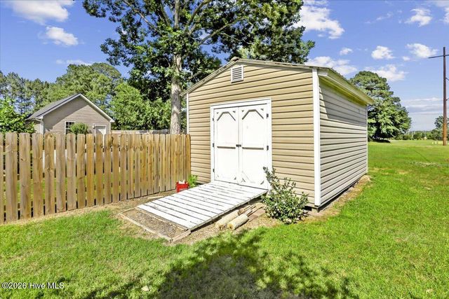 105 W Raintree Lane, Goldsboro, NC 27534