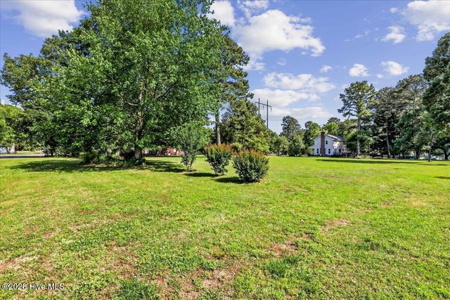 105 W Raintree Lane, Goldsboro, NC 27534