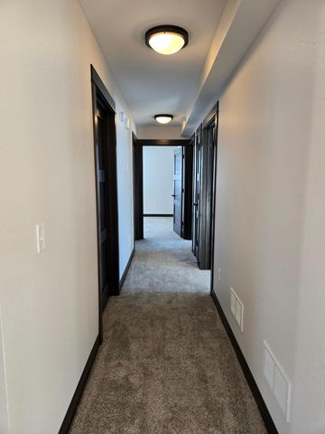 916 Katelyn Circle NE, Montgomery, MN 56069