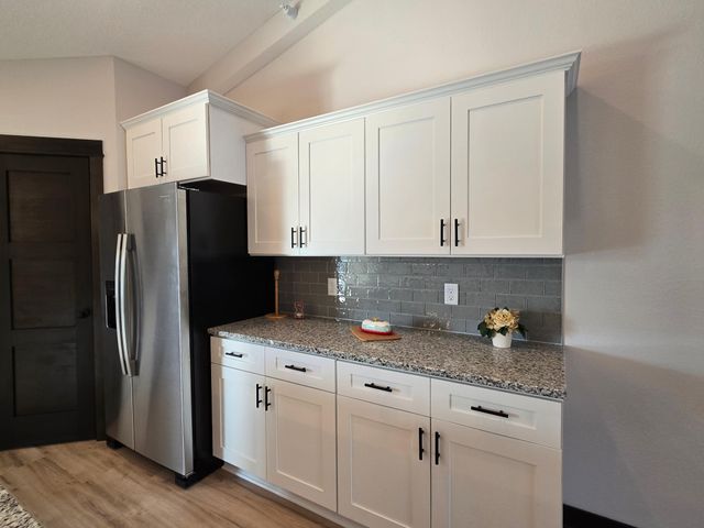 916 Katelyn Circle NE, Montgomery, MN 56069