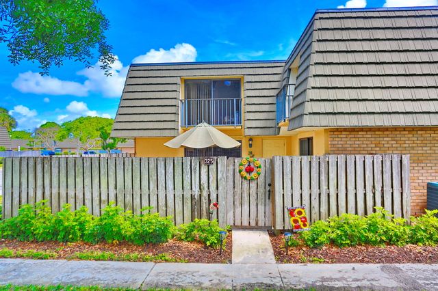 325 3RD Way, West Palm Beach, FL 33407