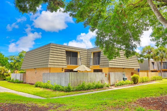 325 3RD Way, West Palm Beach, FL 33407