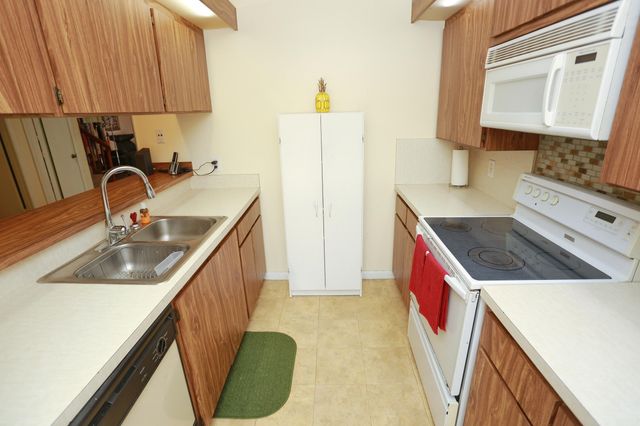 325 3RD Way, West Palm Beach, FL 33407