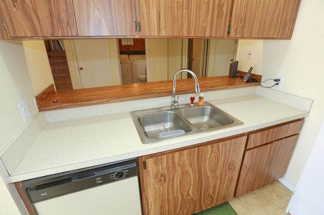 325 3RD Way, West Palm Beach, FL 33407