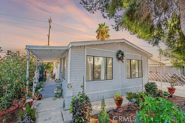 3017 Lake View Drive, Perris, CA 92571
