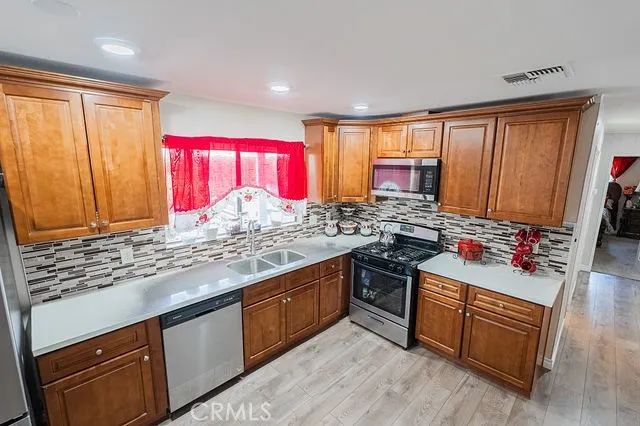 3017 Lake View Drive, Perris, CA 92571
