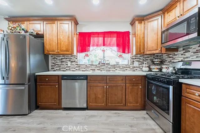 3017 Lake View Drive, Perris, CA 92571