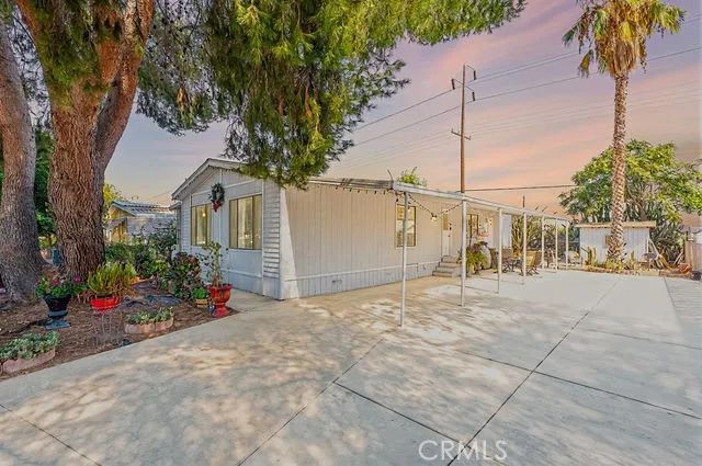3017 Lake View Drive, Perris, CA 92571
