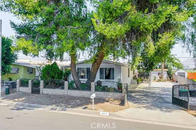 3017 Lake View Drive, Perris, CA 92571