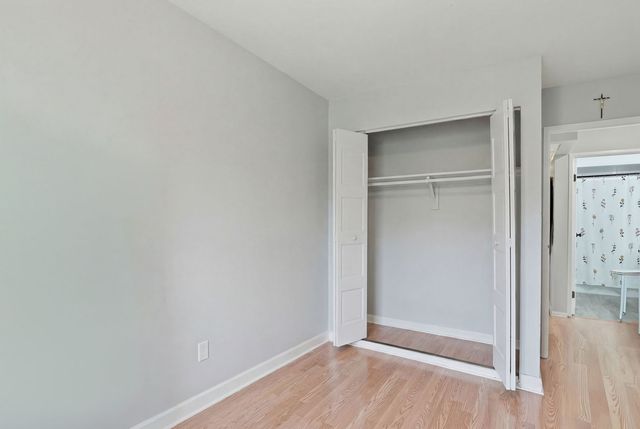 9331 Landings Lane 305, Des Plaines, IL 60016