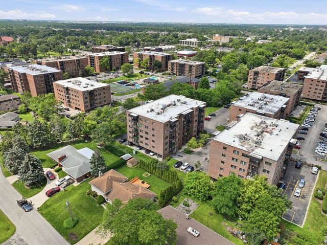 9331 Landings Lane 305, Des Plaines, IL 60016