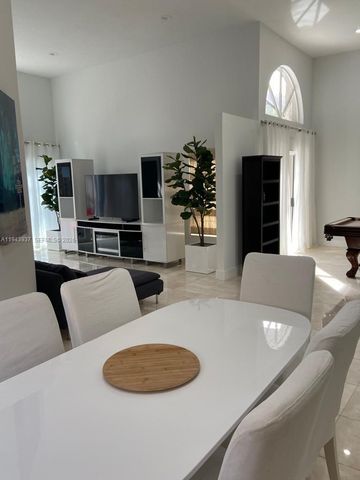 20360 Cozumel Ct, Boca Raton, FL 33498