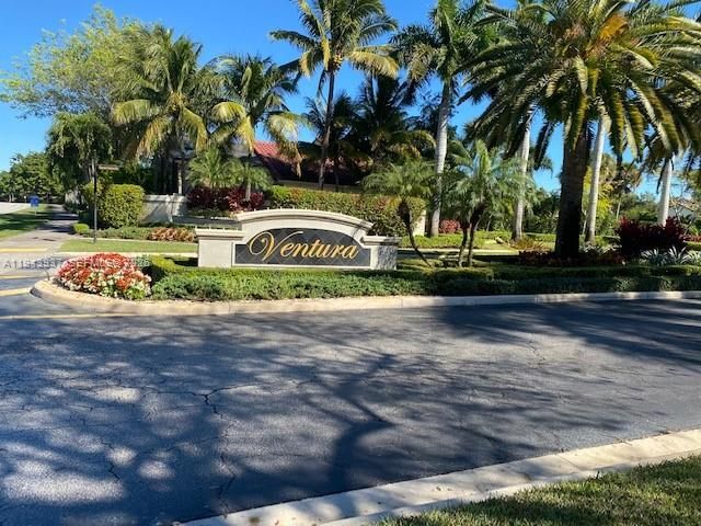 20360 Cozumel Ct, Boca Raton, FL 33498