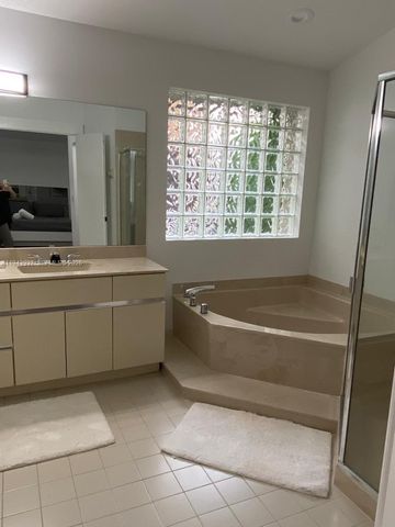 20360 Cozumel Ct, Boca Raton, FL 33498