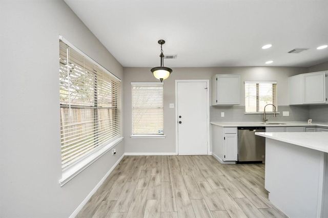 4915 Pecan Grove Dr, Pearland, TX 77584